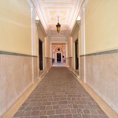Sacconi Palace Suite Roma Exterior photo