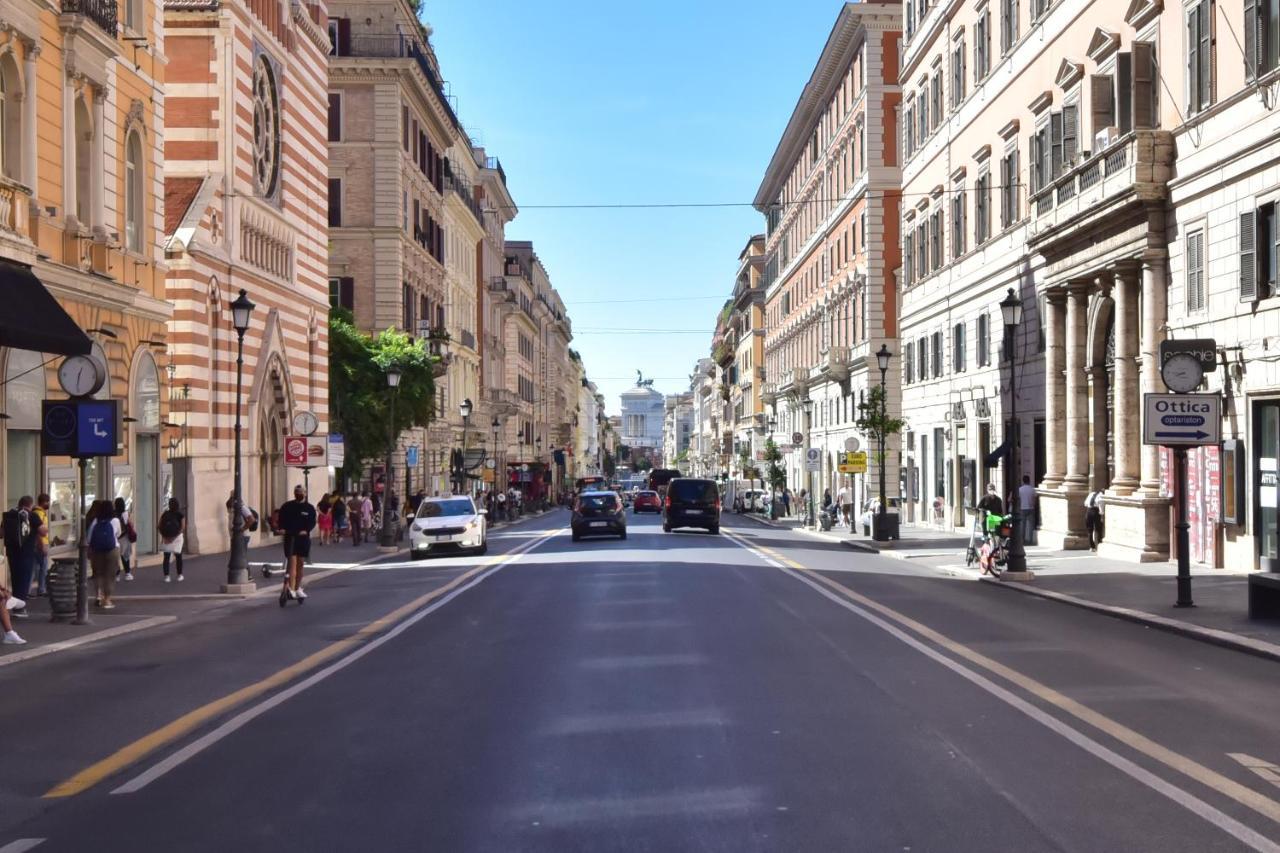 Sacconi Palace Suite Roma Exterior photo