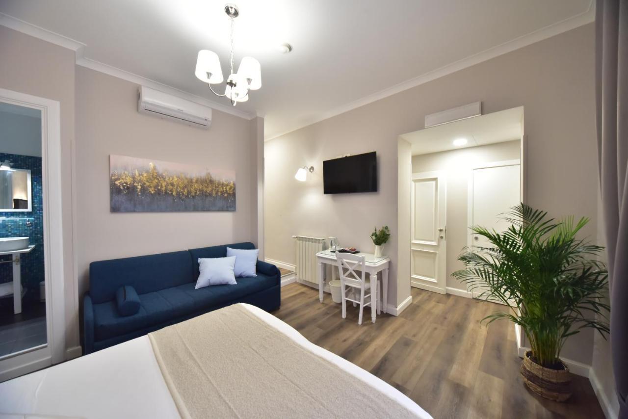 Sacconi Palace Suite Roma Exterior photo